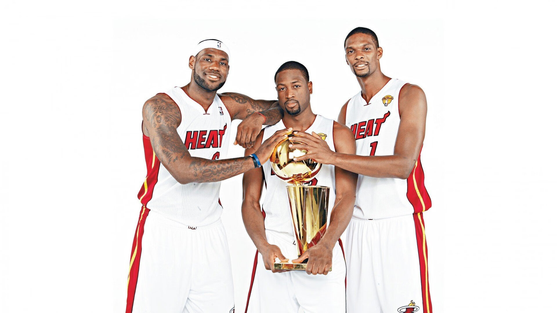 开云app官网网址-C罗是否需要世界杯?争议背后的人生抉择与足球梦想